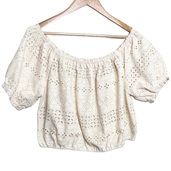 New with Tags Women's Buffalo David Bitton Fig Eyelet Cream Short Sleeve Blouse - Picture 4 of 16